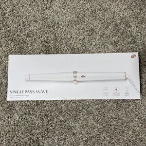 T3 Single Pass Wave Curling Iron